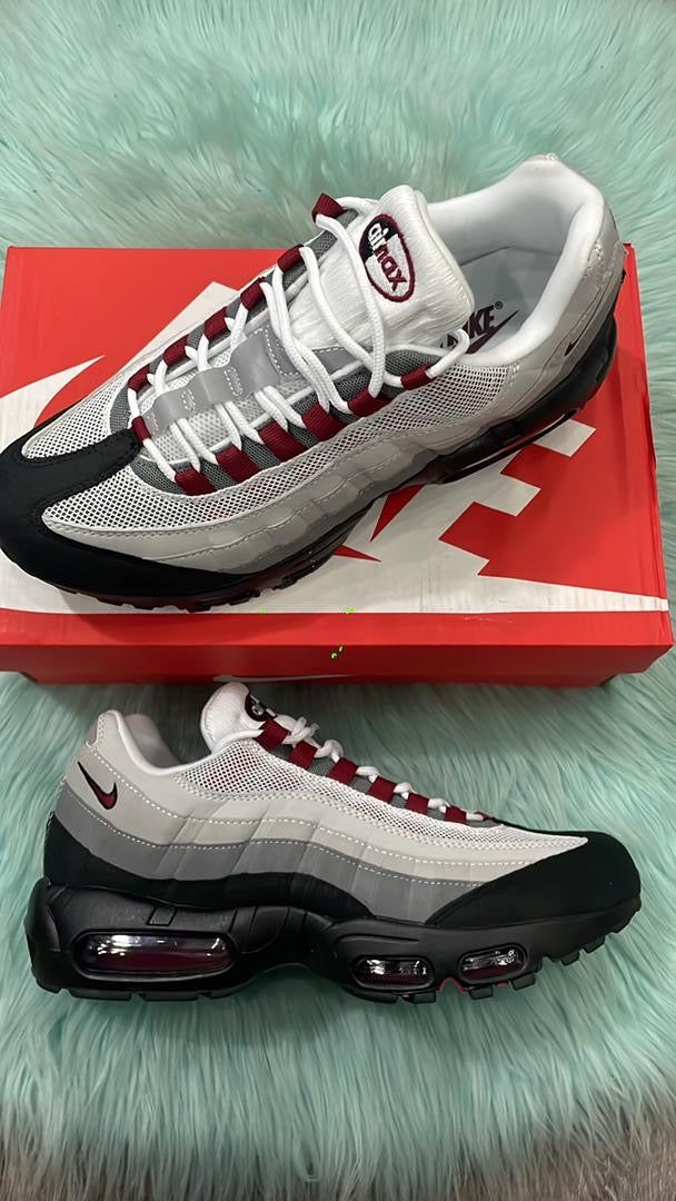 NIKE AIR MAX 95 Black/ Dark Beetroot-Pearl Grey